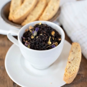 Sweet Vanilla Biscotti Black Tea